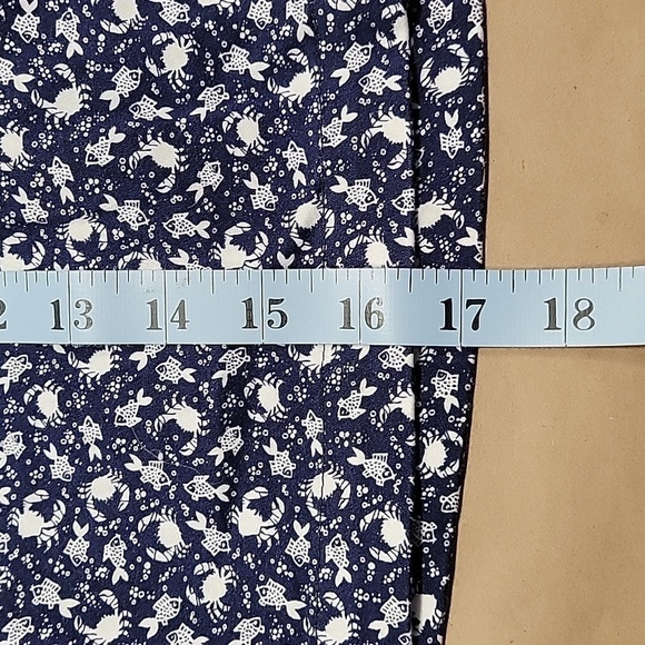 Dockers, Size 4P, Every Day Skooter Skort, Blue with White Fish & Crab Pattern - Picture 7 of 10